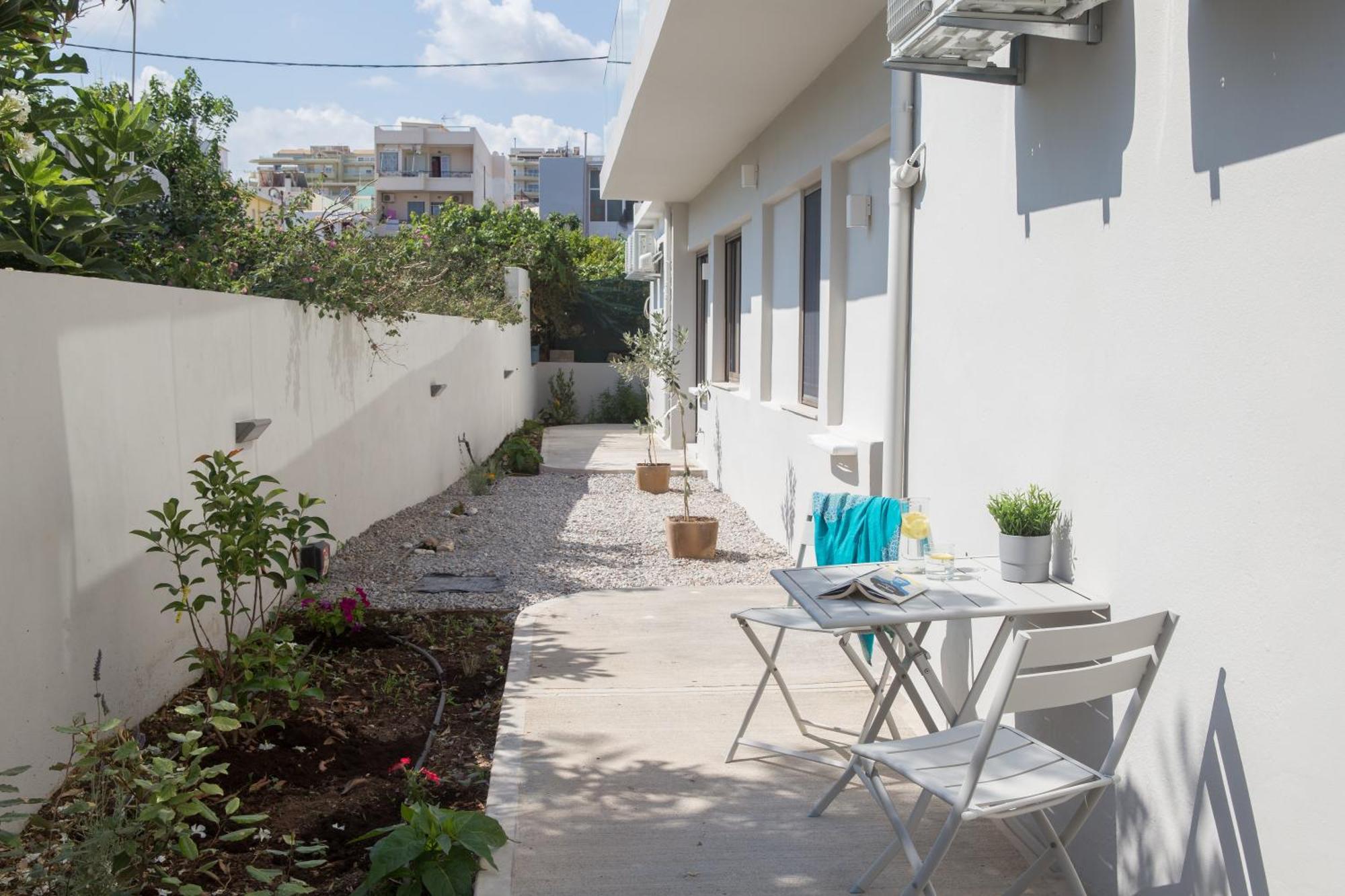 Calmare Suites Ретимно Экстерьер фото